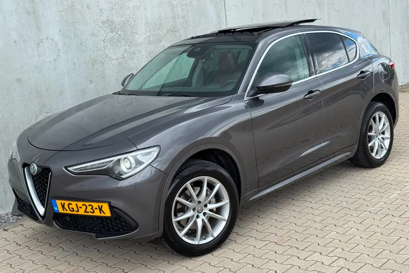 Alfa Romeo Stelvio (2020)