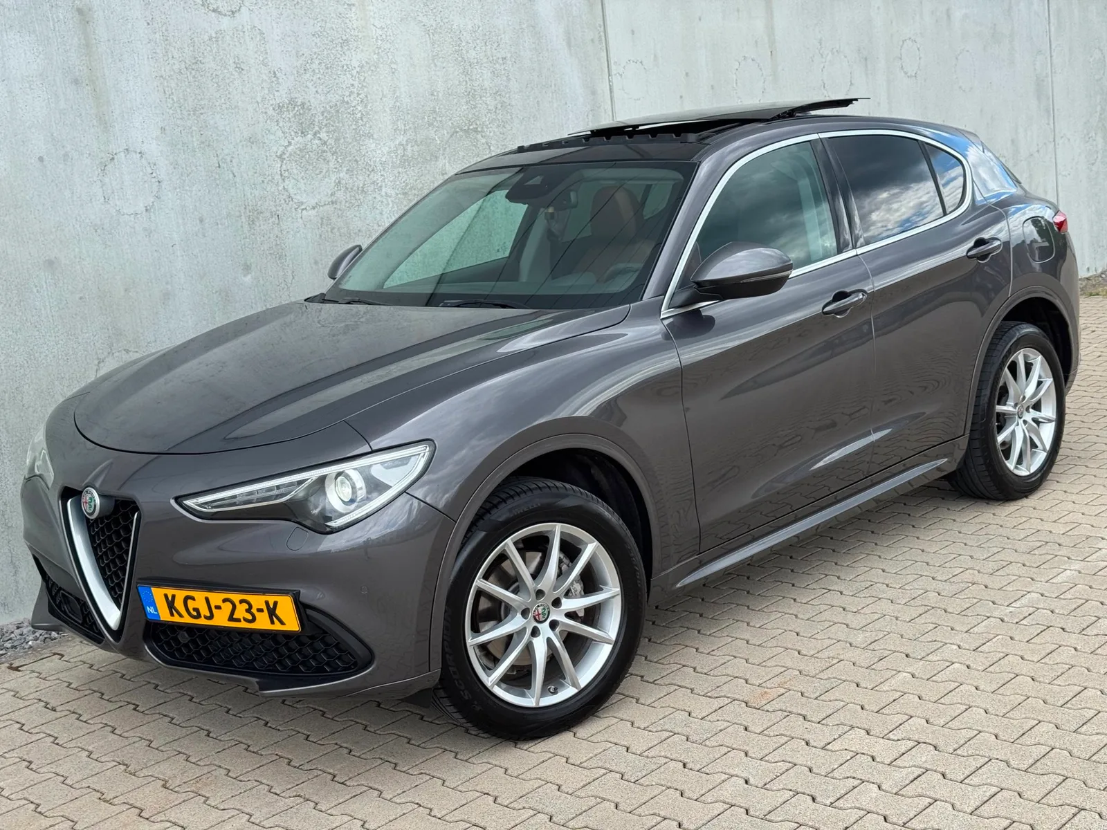 Alfa Romeo Stelvio (2020) — foto 1