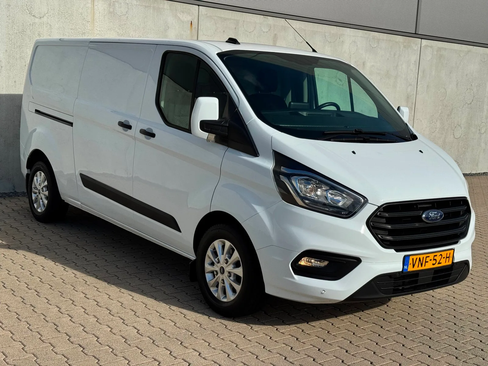 Ford Transit Custom (2022) — foto 1