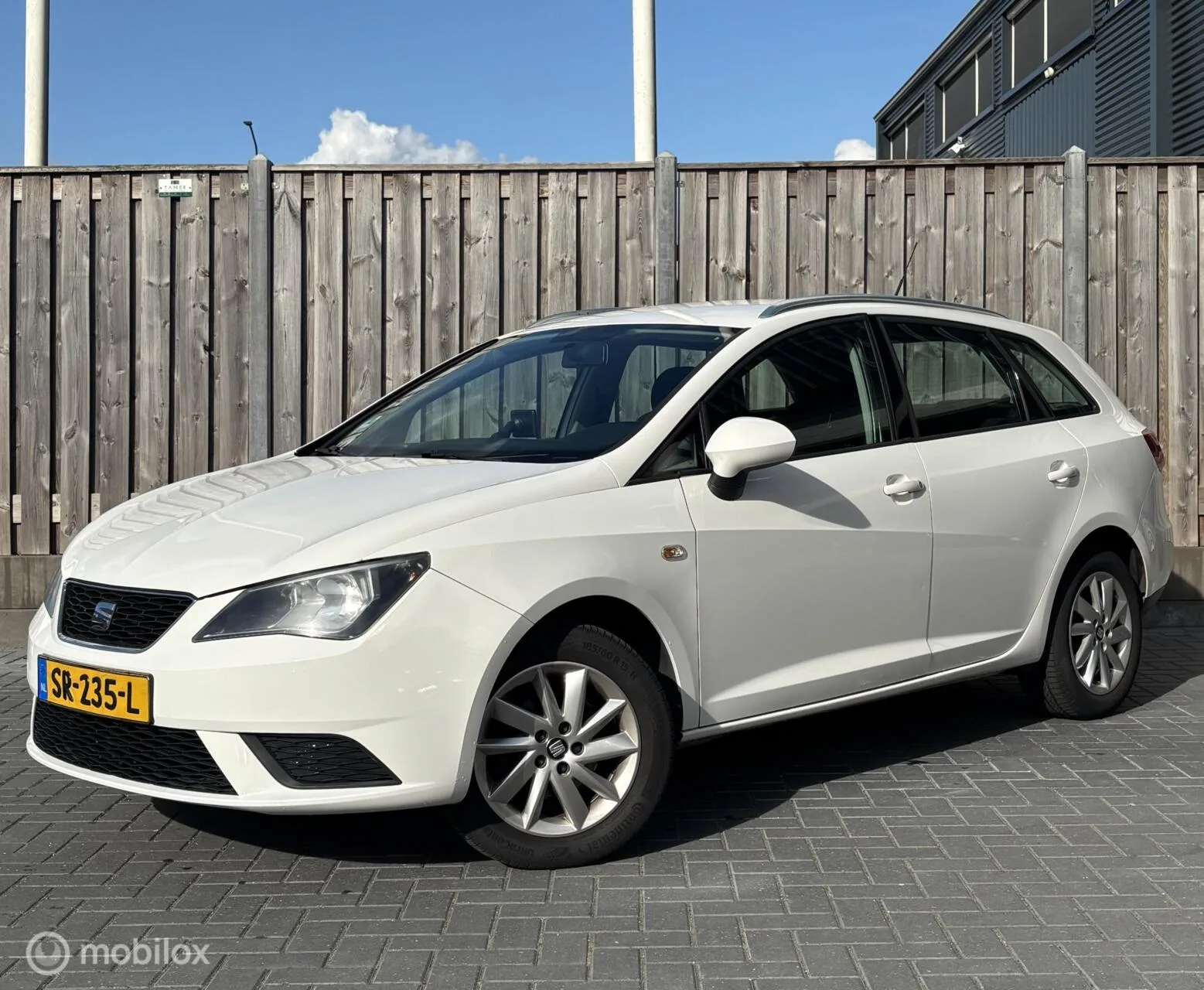 SEAT Ibiza (2013) — foto 1