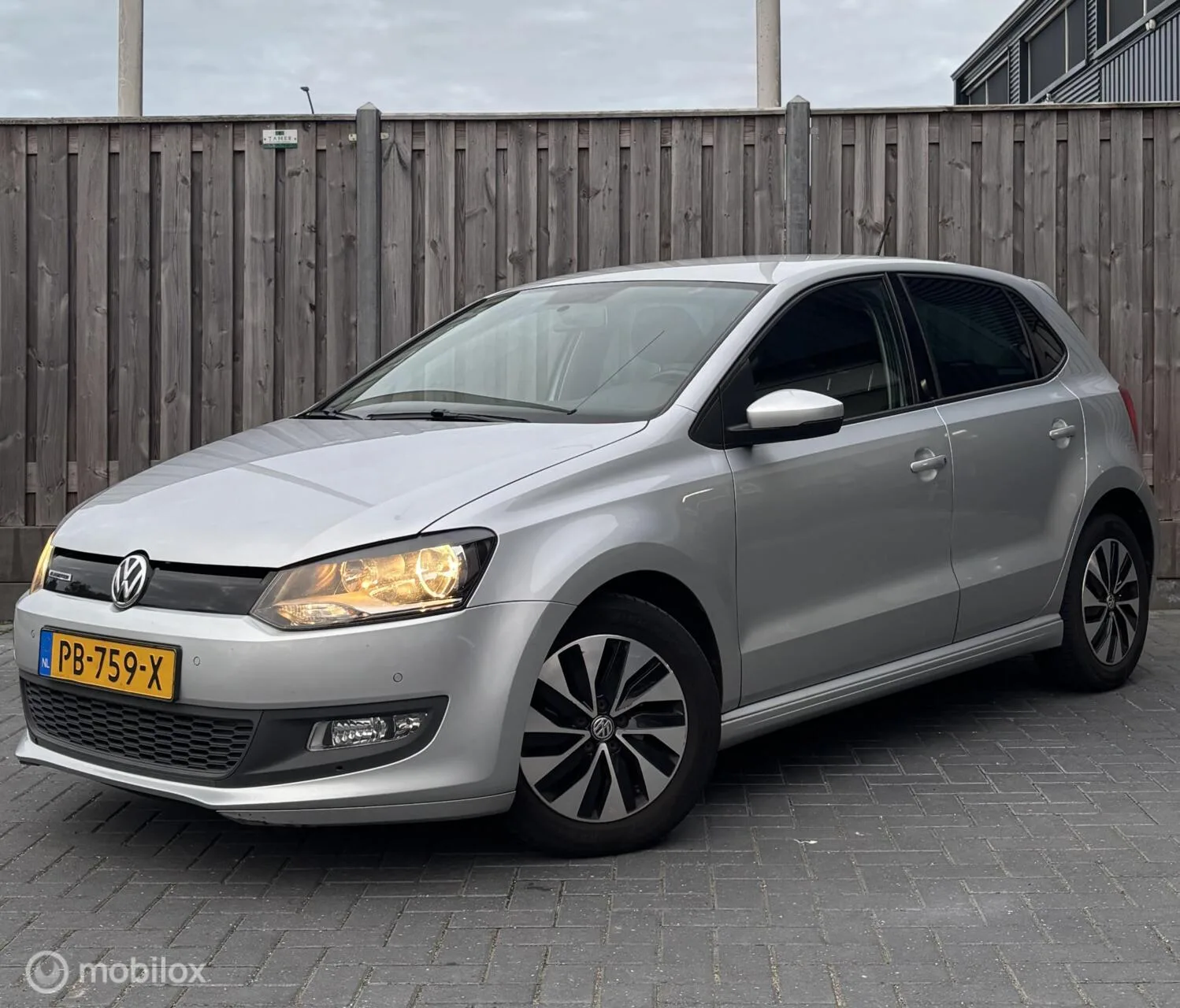 Volkswagen Polo (2017) — foto 1