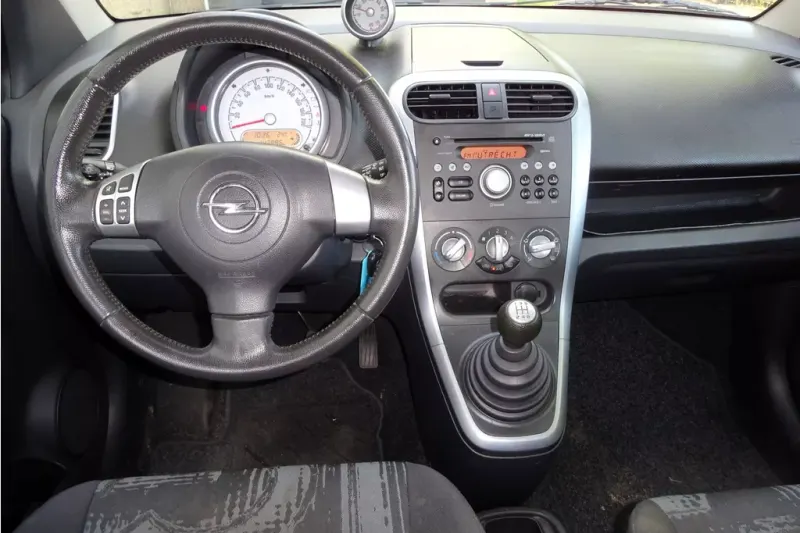 Opel Agila (2012)