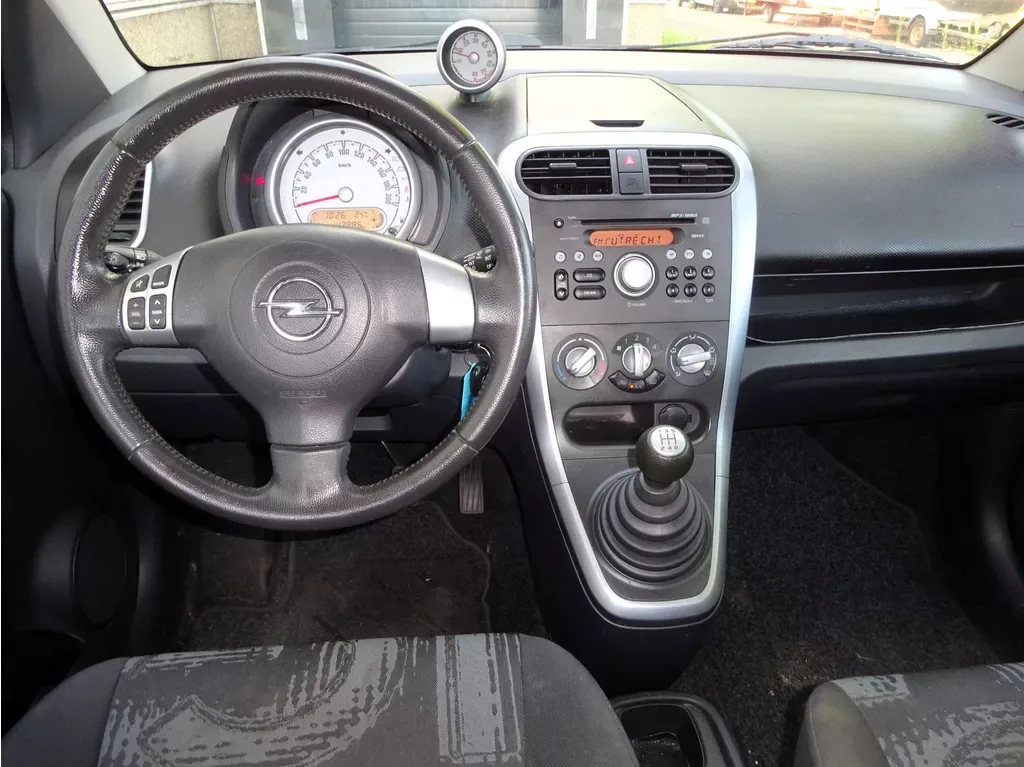 Opel Agila (2012) — foto 1
