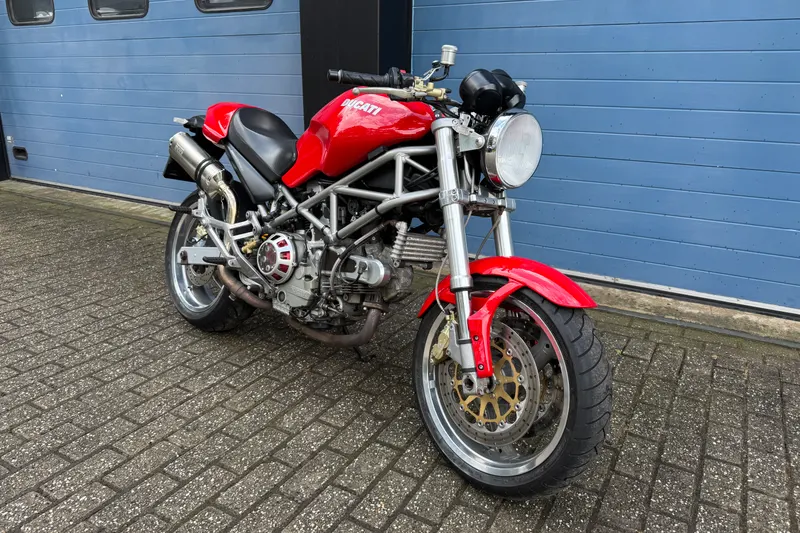 Foto van Ducati Monster 1000 I.E S