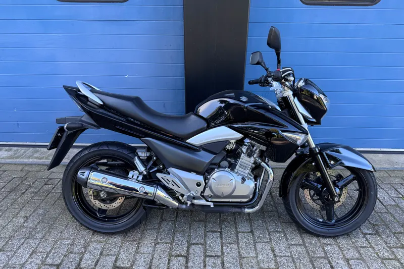 Suzuki GW 250 Inazuma (2014)