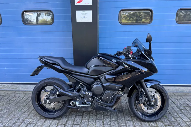 Yamaha XJ6 Diversion (2012)