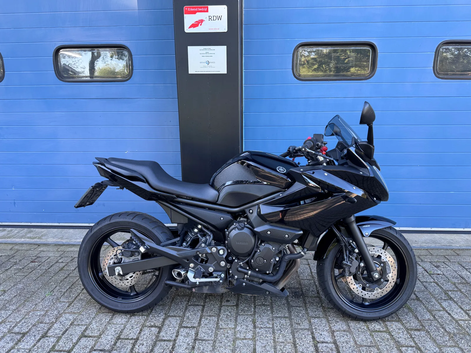 Yamaha XJ6 Diversion (2012) — foto 1