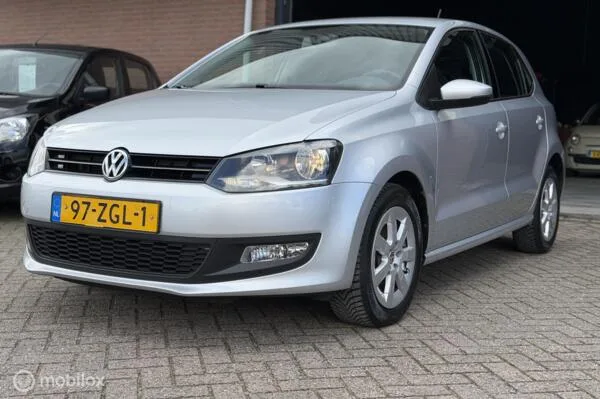 Volkswagen Polo (2013) — foto 1