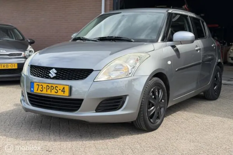 Suzuki Swift (2011)