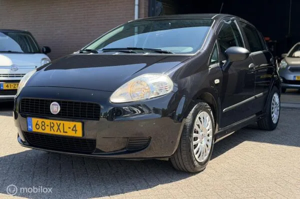 Fiat Grande Punto (2011) — foto 1