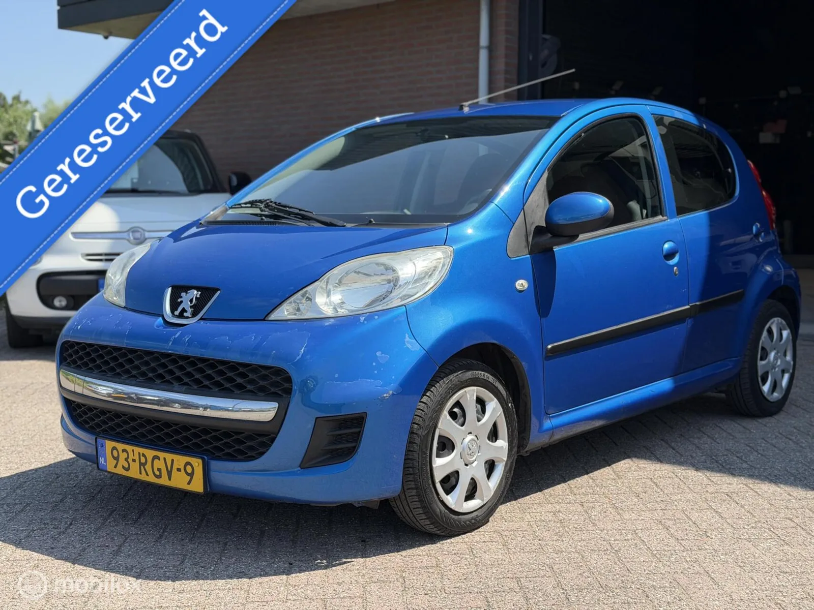 Peugeot 107 (2011) — foto 1