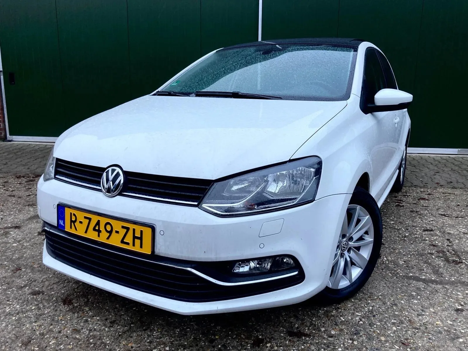 Volkswagen Polo (2014) — foto 1