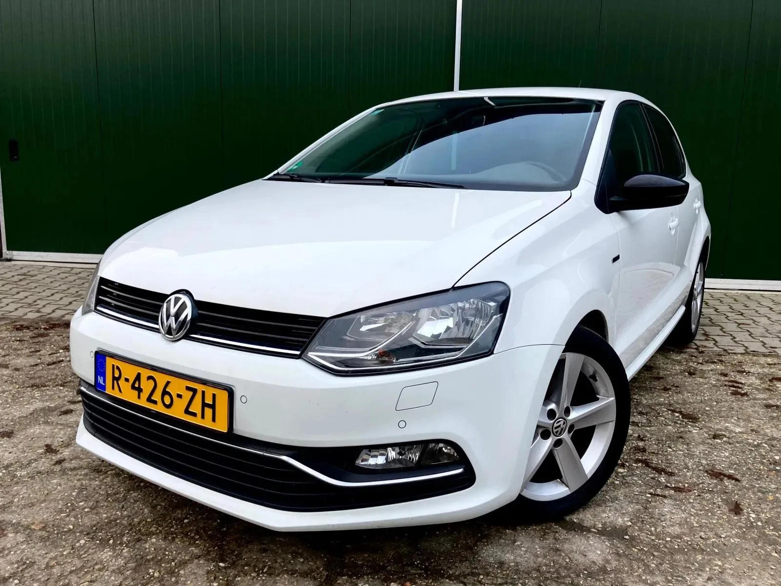 Volkswagen Polo (2014) — foto 1