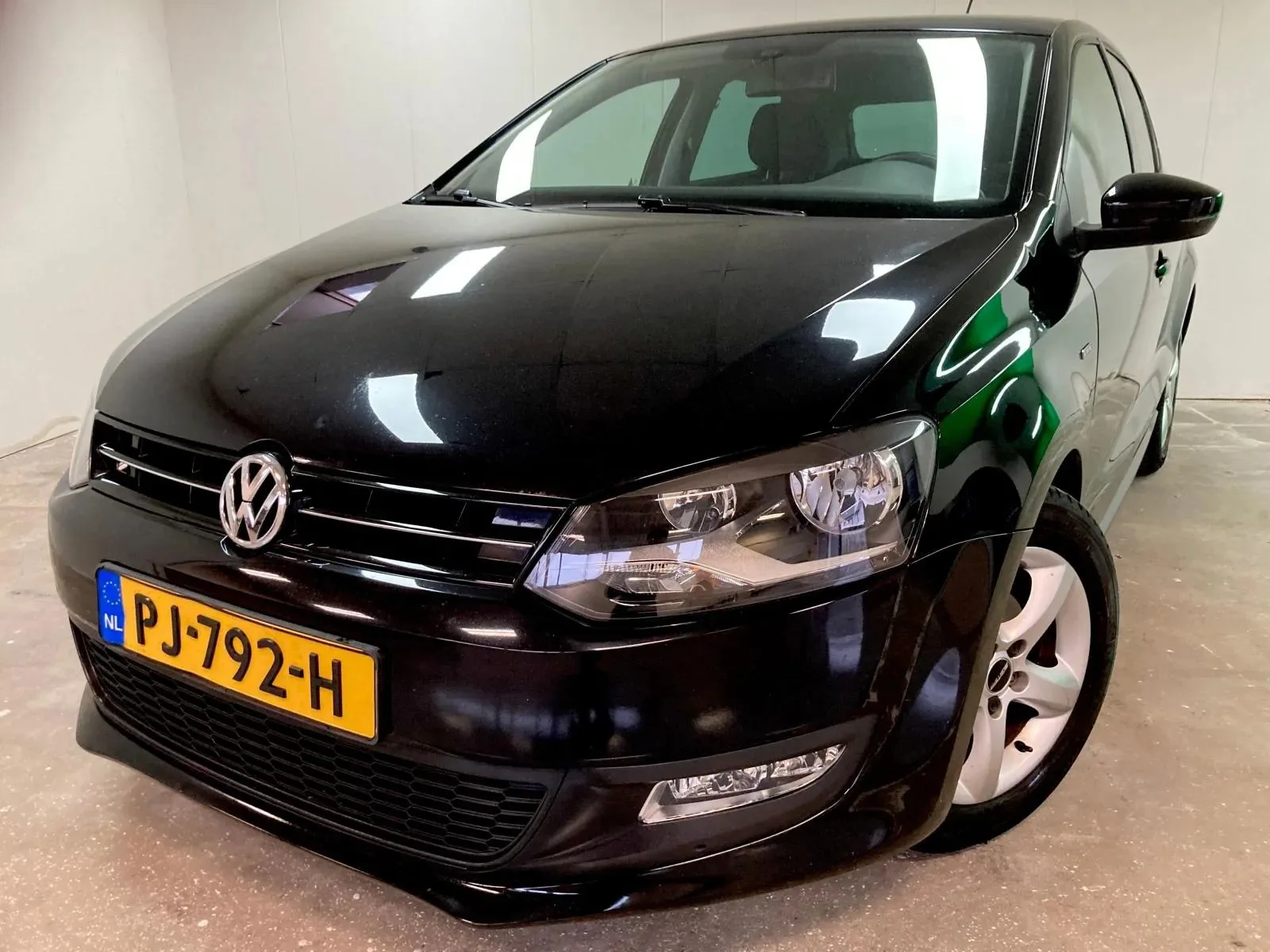 Volkswagen Polo (2013) — foto 1