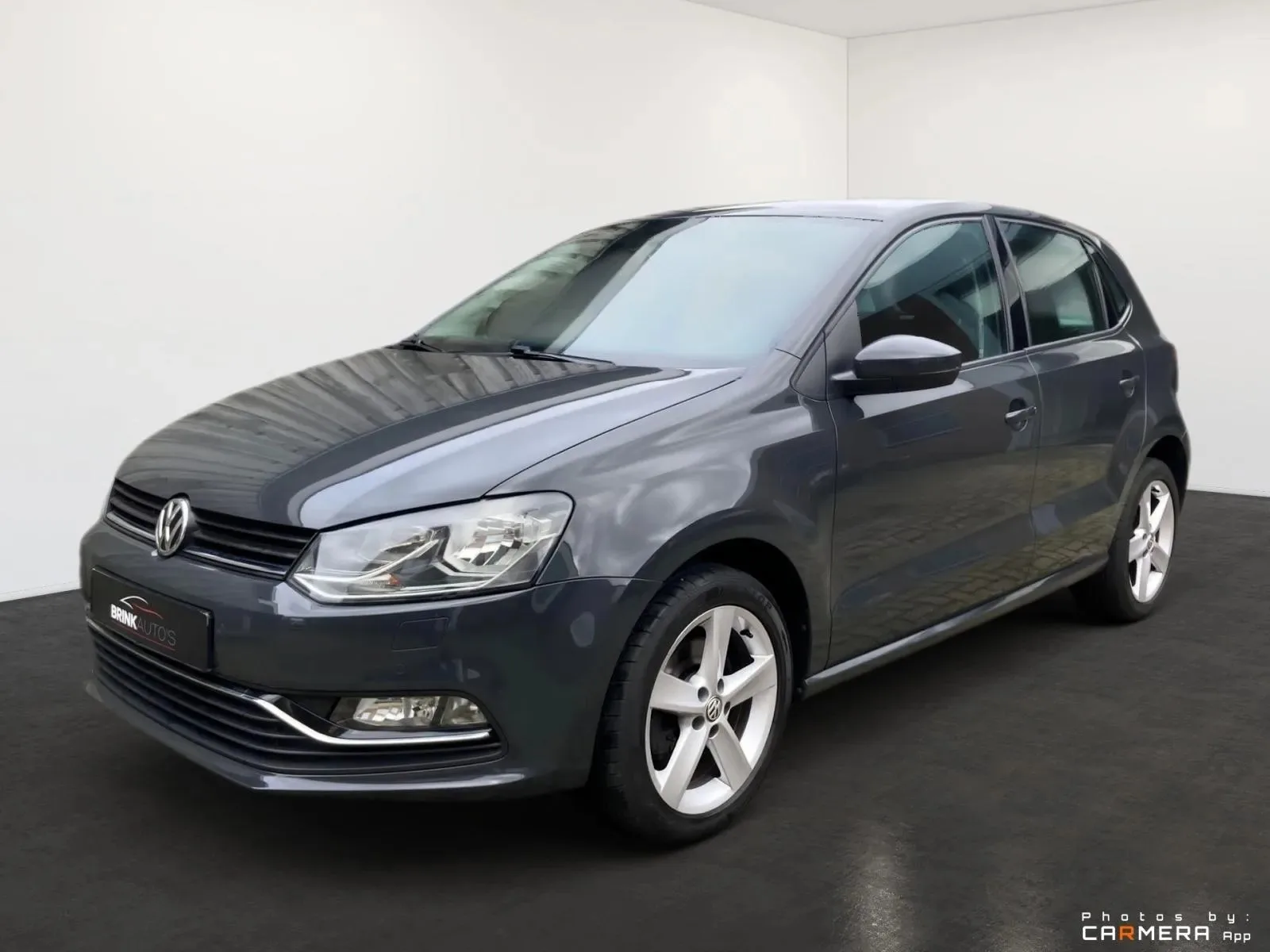 Volkswagen Polo (2015) — foto 1