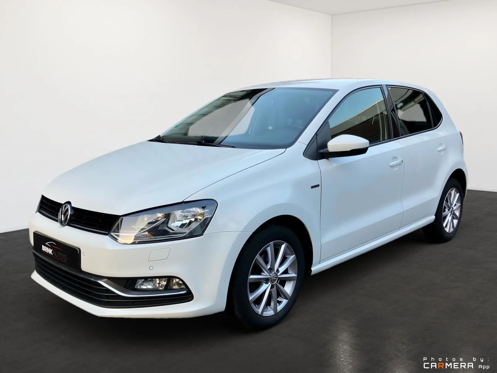 Volkswagen Polo (2015) — foto 1