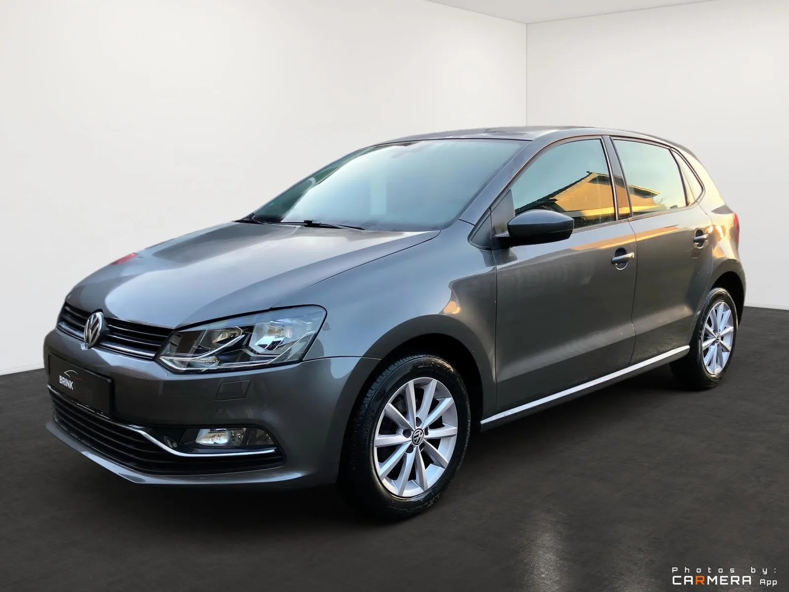 Volkswagen Polo (2015) — foto 1
