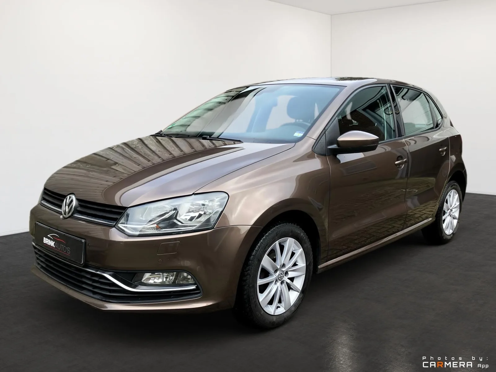 Volkswagen Polo (2015) — foto 1