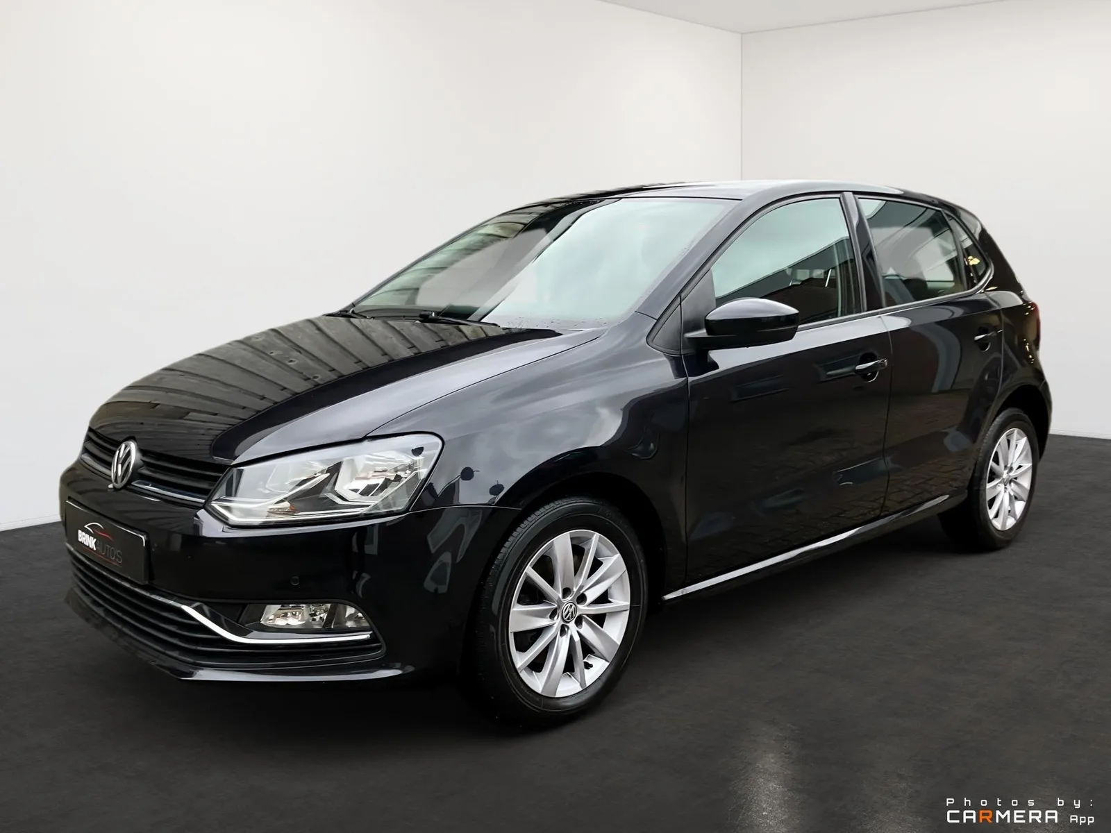 Volkswagen Polo (2015) — foto 1