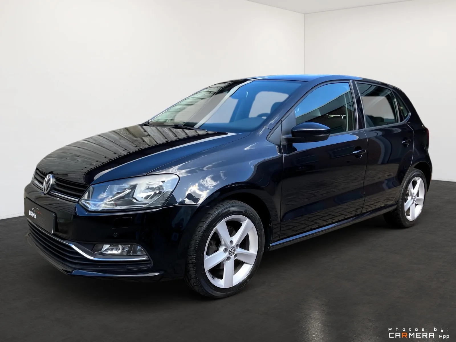 Volkswagen Polo (2015) — foto 1