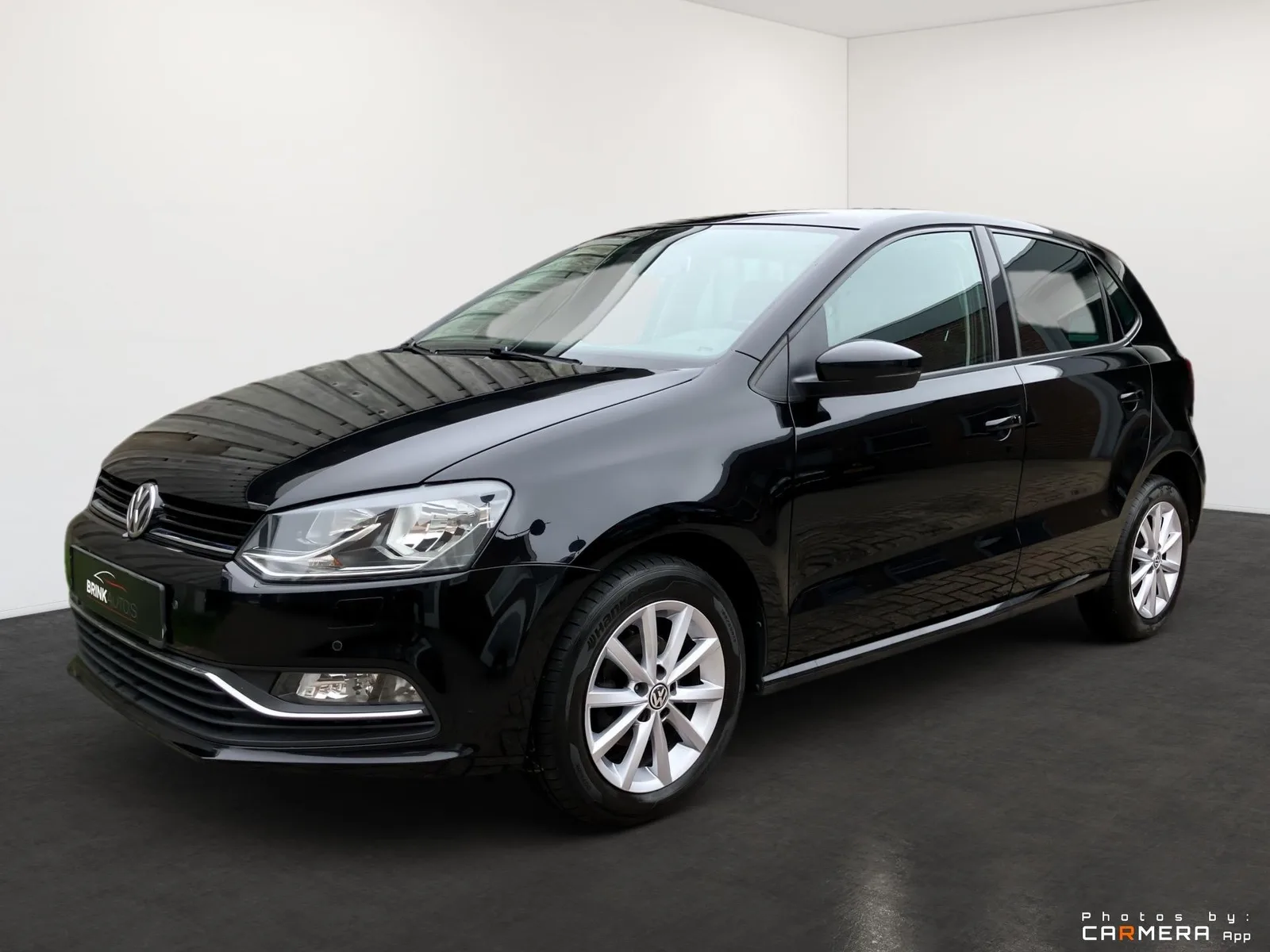 Volkswagen Polo (2015) — foto 1