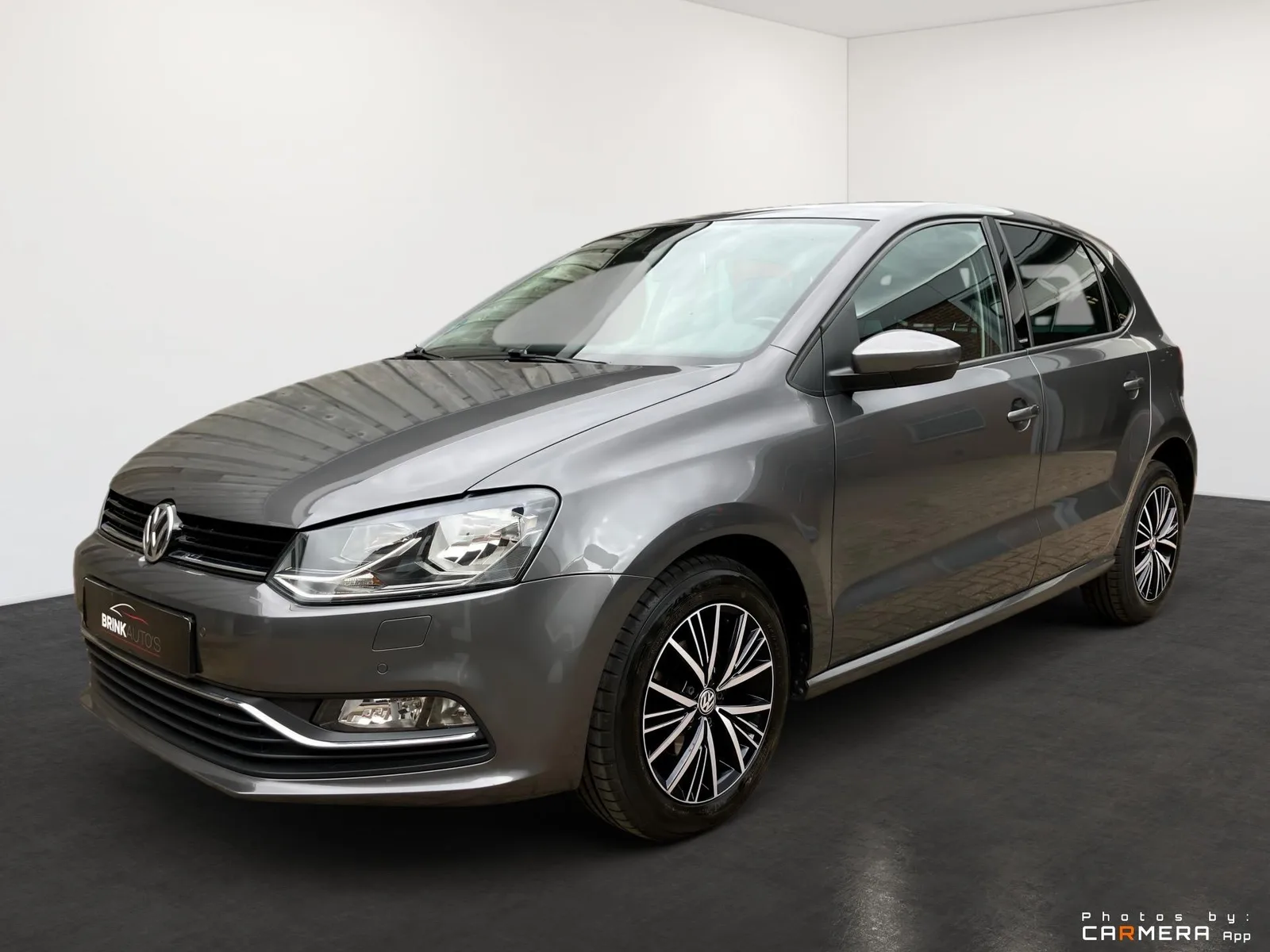 Volkswagen Polo (2016) — foto 1