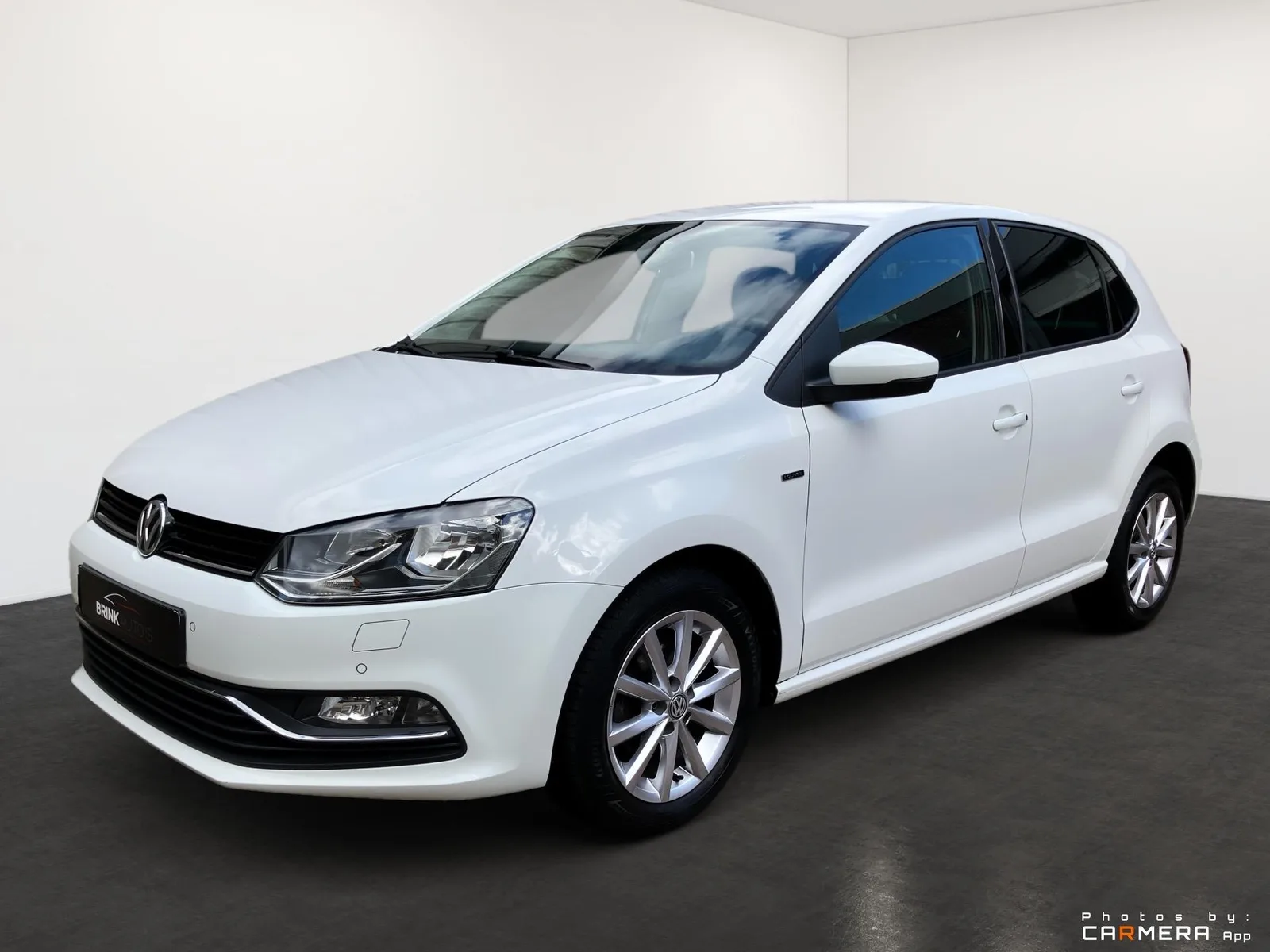 Volkswagen Polo (2015) — foto 1