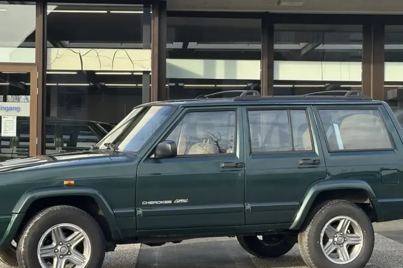 Jeep Cherokee (2000)