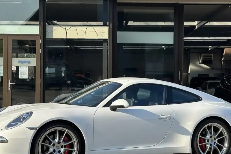 Porsche 911 (2012)