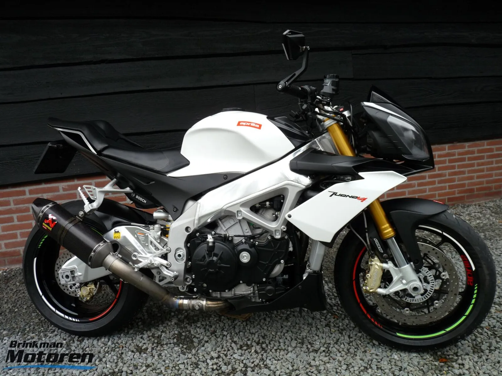 Aprilia Tuono V4 R (2015) — foto 1