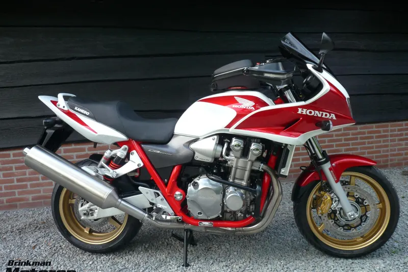 Honda CB1300SA (2007)