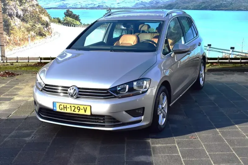 Volkswagen Golf Sportsvan (2015)
