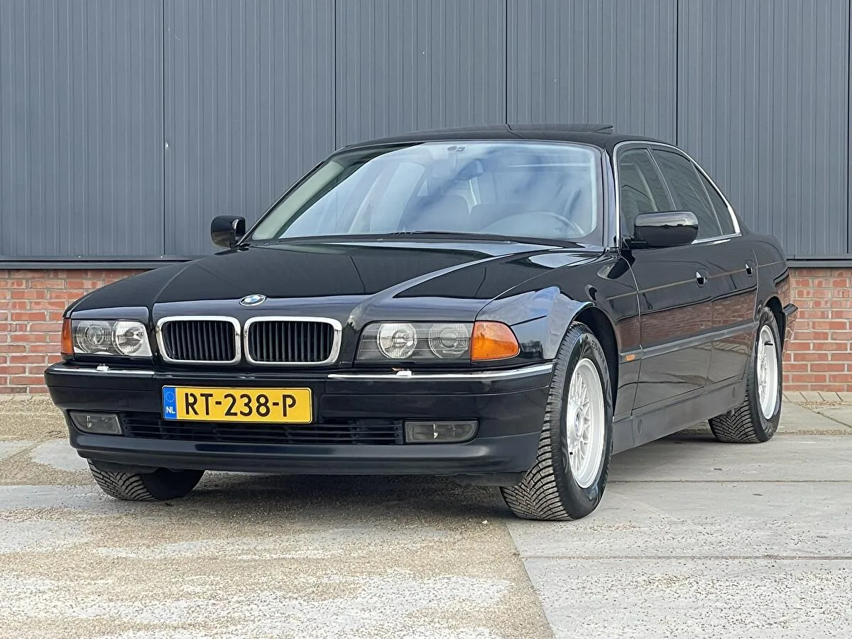 BMW 7-Serie (2023) — foto 1