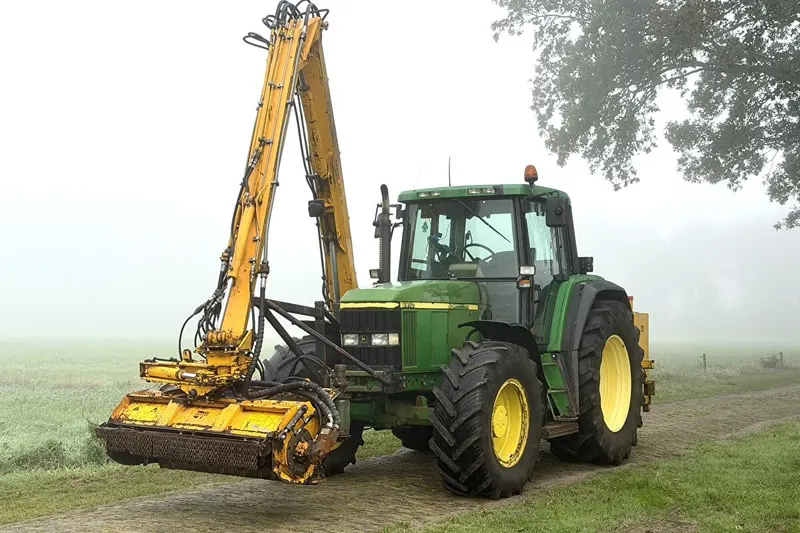John Deere 6910 (2000)