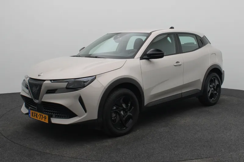 Alfa Romeo Junior (2025)