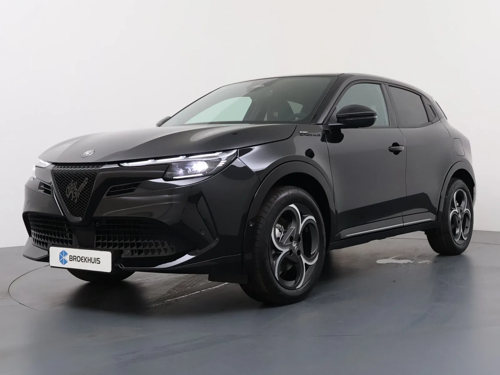 Alfa Romeo Junior (2026) — foto 1