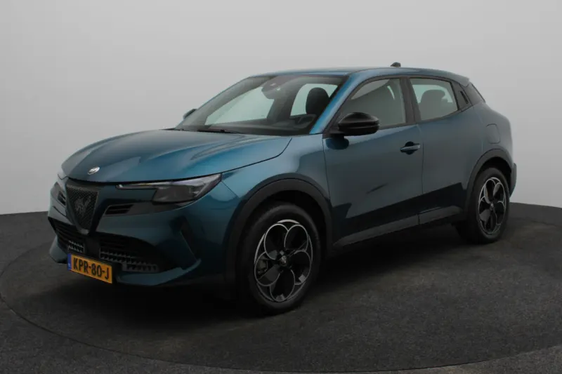 Alfa Romeo Junior (2025)
