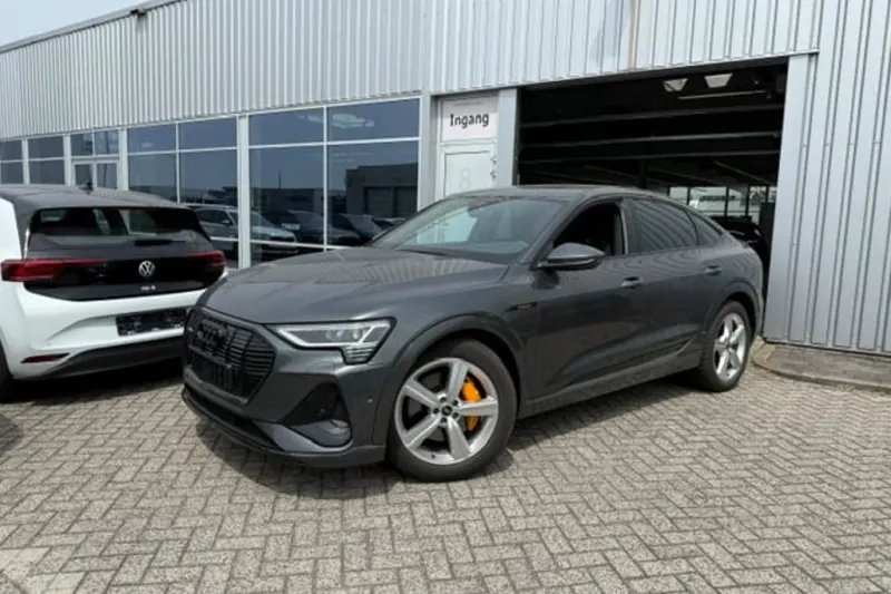 Audi e-tron (2022)
