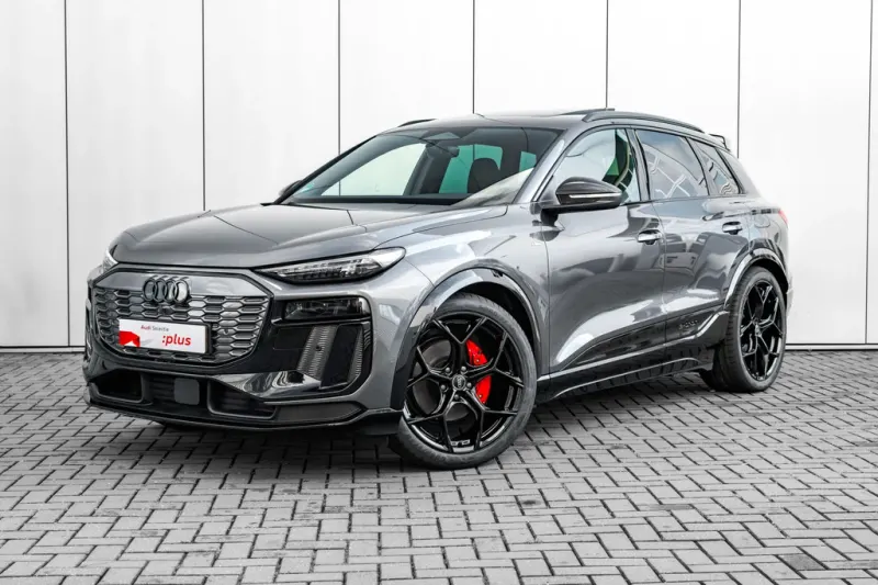 Audi Q6 e-tron (2025)
