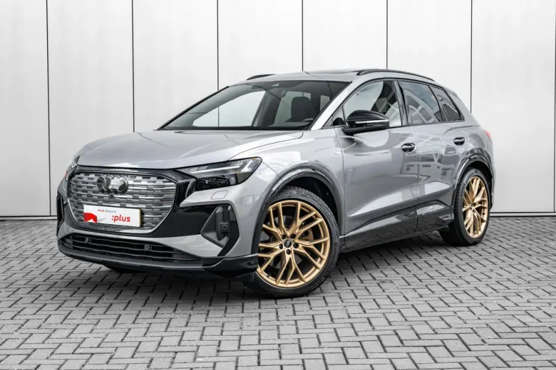 Audi Q4 e-tron (2023)