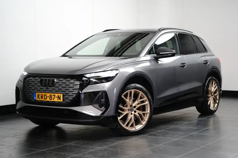 Audi Q4 e-tron (2023)