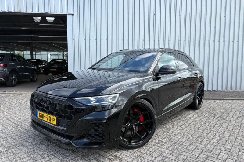 Audi Q8 (2024)