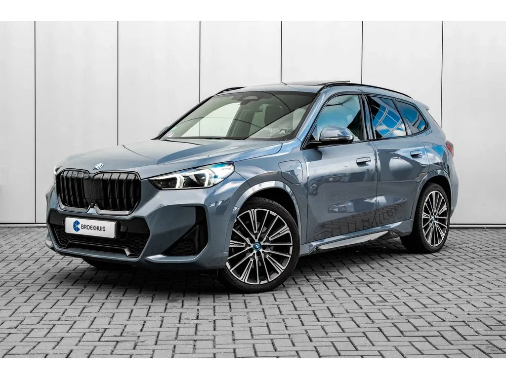 BMW X1 (2023) — foto 1
