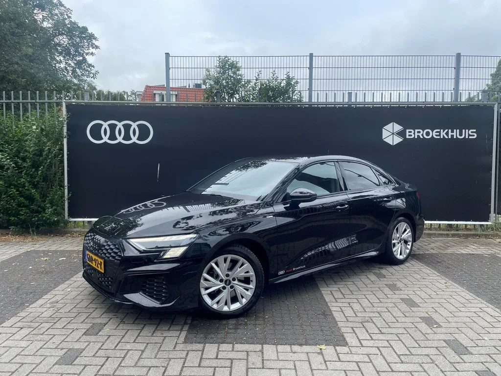 Audi A3 (2024) — foto 1