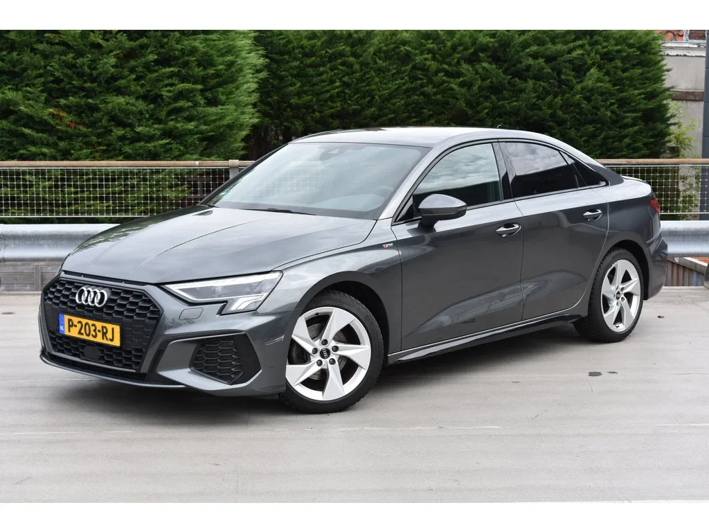 Audi A3 (2022) — foto 1