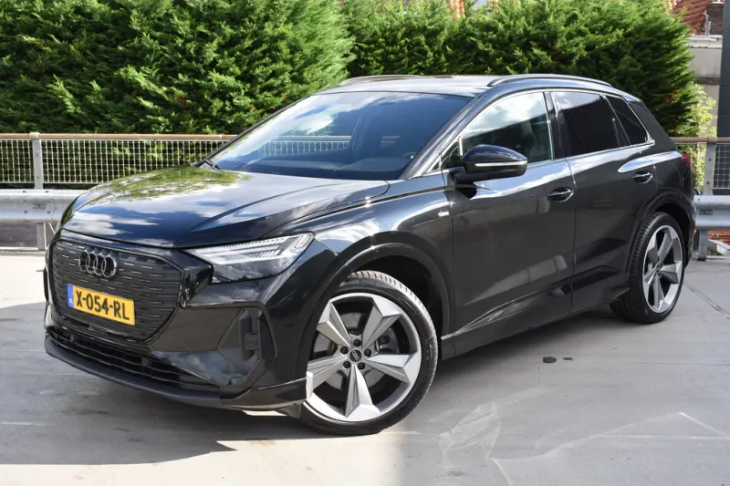 Audi Q4 e-tron (2024)