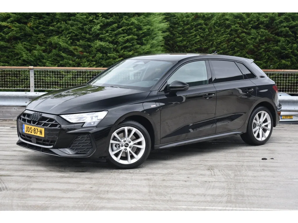 Audi A3 (2025) — foto 1