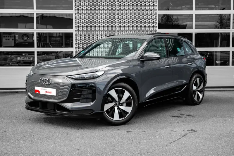 Audi Q6 e-tron (2025)