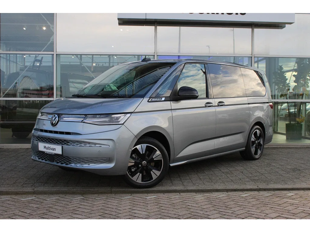 Volkswagen Multivan (2025) — foto 1