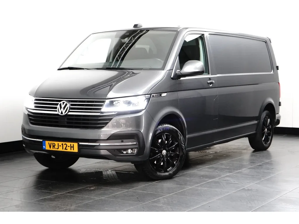 Volkswagen Transporter (2022) — foto 1